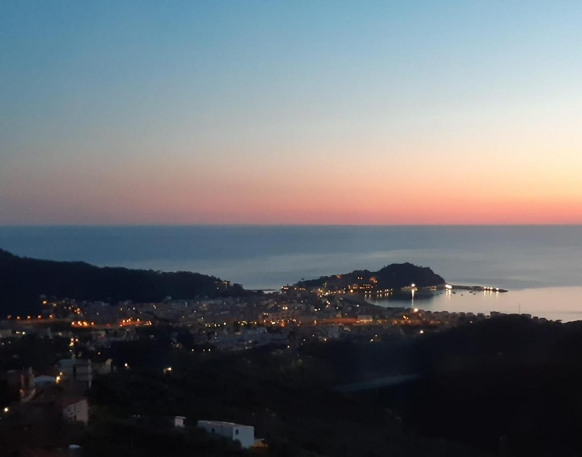 Una Terrazza Sul Golfo Сестри Леванте Екстериор снимка